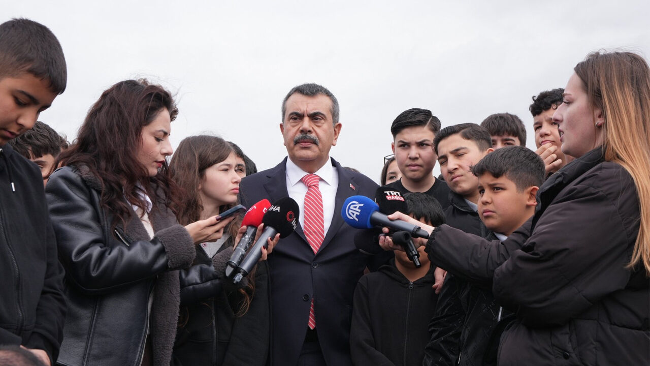 Yusuf Teki̇n Zi̇yaret